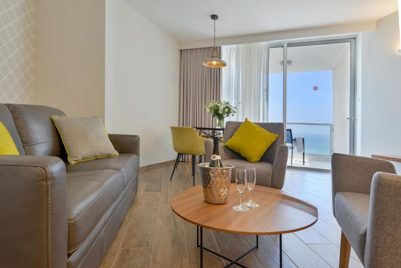 Hod Hasharon Luxury Apartment Herzelia Exteriör bild